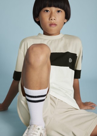 Komplet dzianinowy , koszulka z krótkim rękawem oraz szorty dla chłopca Mayoral