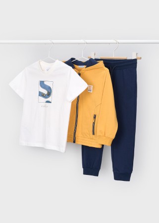 Dres trzyczęściowy, bluza z kapturem zapinana na zamek, koszulka z krótkim rękawem i długie spodnie dresowe dla chłopca Mayoral