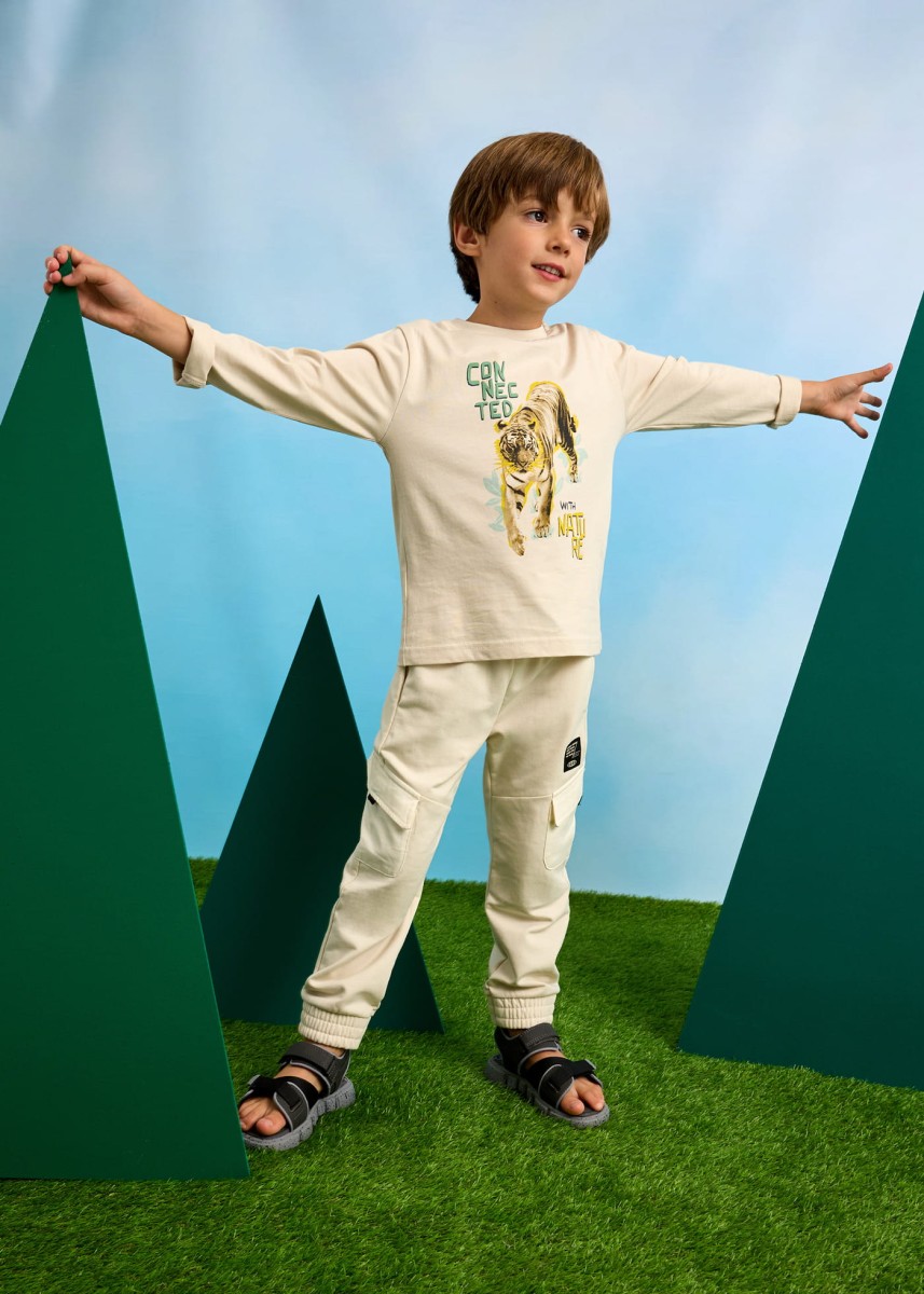 25-03570-068-XL-1.JPG